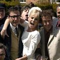 A Vida e Morte de Peter Sellers : foto Charlize Theron, Geoffrey Rush, Stephen Hopkins