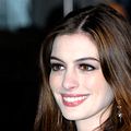 Alice no País das Maravilhas : Foto Anne Hathaway