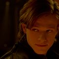 Lobos : Foto Lucas Till