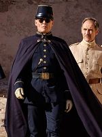 À Espera dos Bárbaros