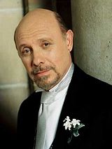 Hector Elizondo
