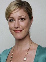 Julia Stinshoff
