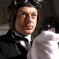 Alex Rider Contra o Tempo : Foto Andy Serkis, Geoffrey Sax