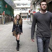 Heróis : Foto Chris Evans, Dakota Fanning