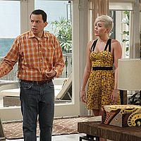 Foto Jon Cryer, Miley Cyrus