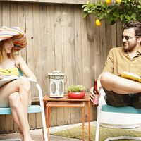 Diferenças & Semelhanças : Foto Jake Johnson, Zoe Kazan