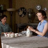 Brooklin : Foto Julie Walters, Saoirse Ronan