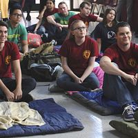 Foto Bebe Wood, Matt Shively, Noah Galvin
