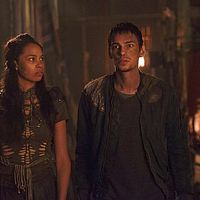 Foto Devon Bostick, Nesta Cooper
