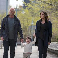 Foto Mariska Hargitay, Robert John Burke