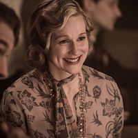 O Mestre dos Gênios : Foto Jude Law, Laura Linney