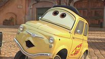 <strong>Carros 2</strong> Trailer (2) Original