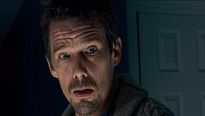 <strong>A Entidade</strong> Trailer (2) Legendado