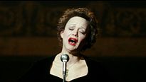 <strong>Piaf - Um Hino ao Amor</strong> Trailer Original