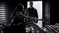 Sin City: A Dama Fatal Trailer (1) Original