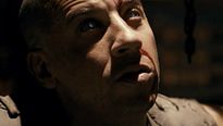 Riddick 3 - Trailer Original Proibido para Menores