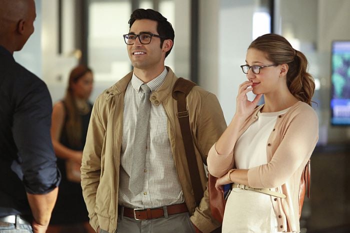 Supergirl Clark Kent E Lena Luthor Aparecem Nas Fotos Da Segunda