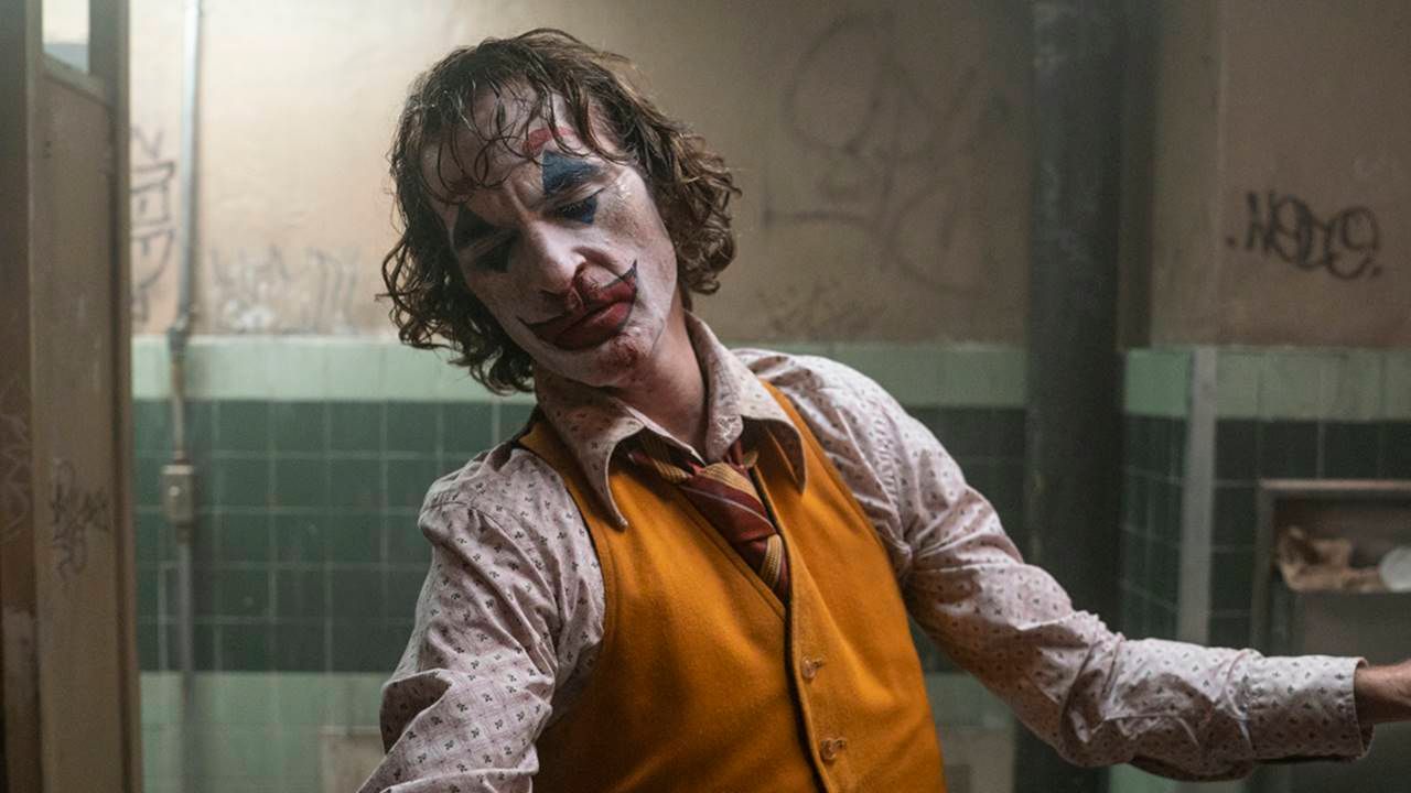 Resultado de imagem para coringa joaquin phoenix