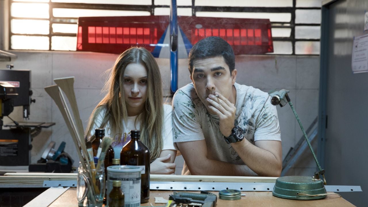 A Menina que Matou os Pais Visita ao set e papo com Carla Diaz Notícias de cinema AdoroCinema A Menina que Matou os Pais Visita ao set e papo com Carla Diaz Notícias de cinema AdoroCinema
