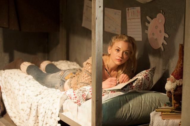 Emily Kinney Filme Emily Kinney Filme