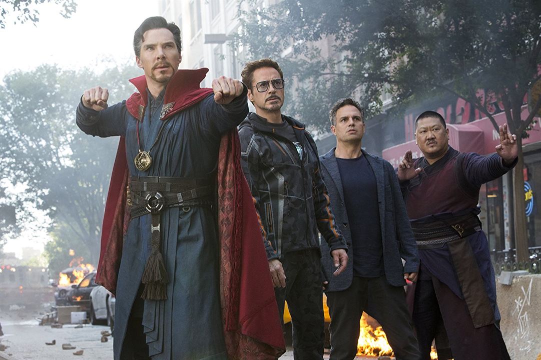 Vingadores: Guerra Infinita : Foto Benedict Cumberbatch, Benedict Wong, Mark Ruffalo, Robert Downey Jr.