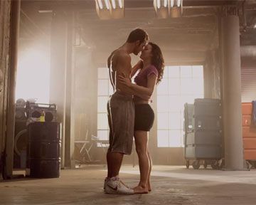 <strong>Ela Dança, Eu Danço 4</strong> Trailer (2) Original