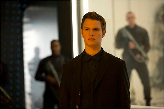 A Série Divergente: Insurgente : Foto Ansel Elgort