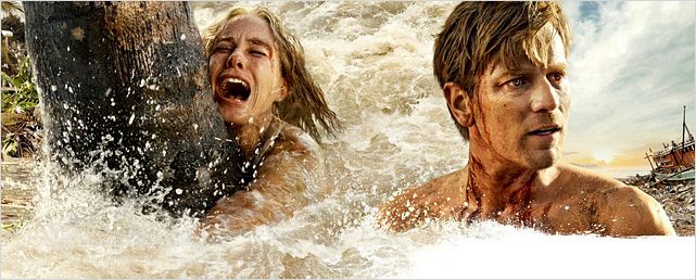 Naomi Watts e Ewan McGregor são engolidos pelo tsunami no comovente trailer de O Impossível