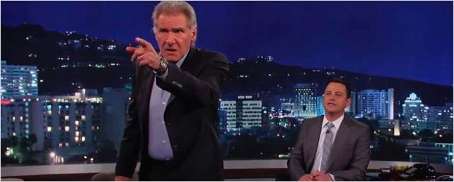 Harrison Ford não responde sobre Star Wars e discute com Chewbacca nos EUA