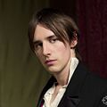 Foto Reeve Carney