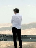 Pôster de Que Deus Esteja com Eles