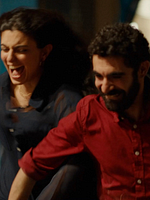 Pôster de Um Mundo Triste e Belo