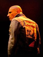 Pôster de Ariel: Sempre Pelas Ruas