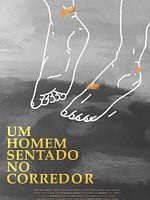 Pôster de Um Homem Sentado no Corredor