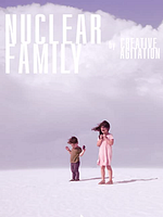 Pôster de Nuclear Family