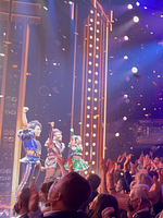 Pôster de Broadway Rising