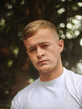 foto de Alfie Deegan