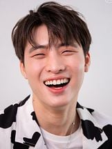 foto de Phiravich Attachitsataporn