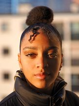 foto de Tya Deslauriers