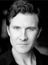 foto de Jo Stone-Fewings