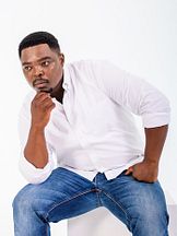 foto de Siyabonga Melongisi Shibe