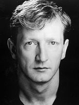 foto de Steffan Rhodri