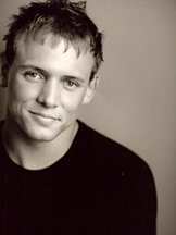 foto de James Hoare (I)