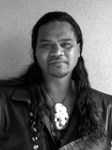 foto de Lawrence Makoare