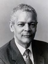 foto de Julian Bond