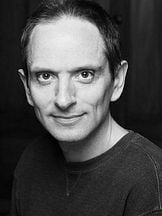 foto de Arthur Holden