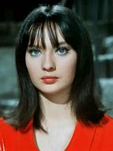 foto de Nicola Pagett