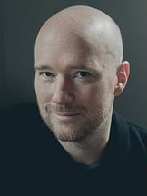 foto de Olen Steinhauer