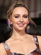 foto de Natasha Bassett