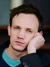 foto de Adam Venhaus